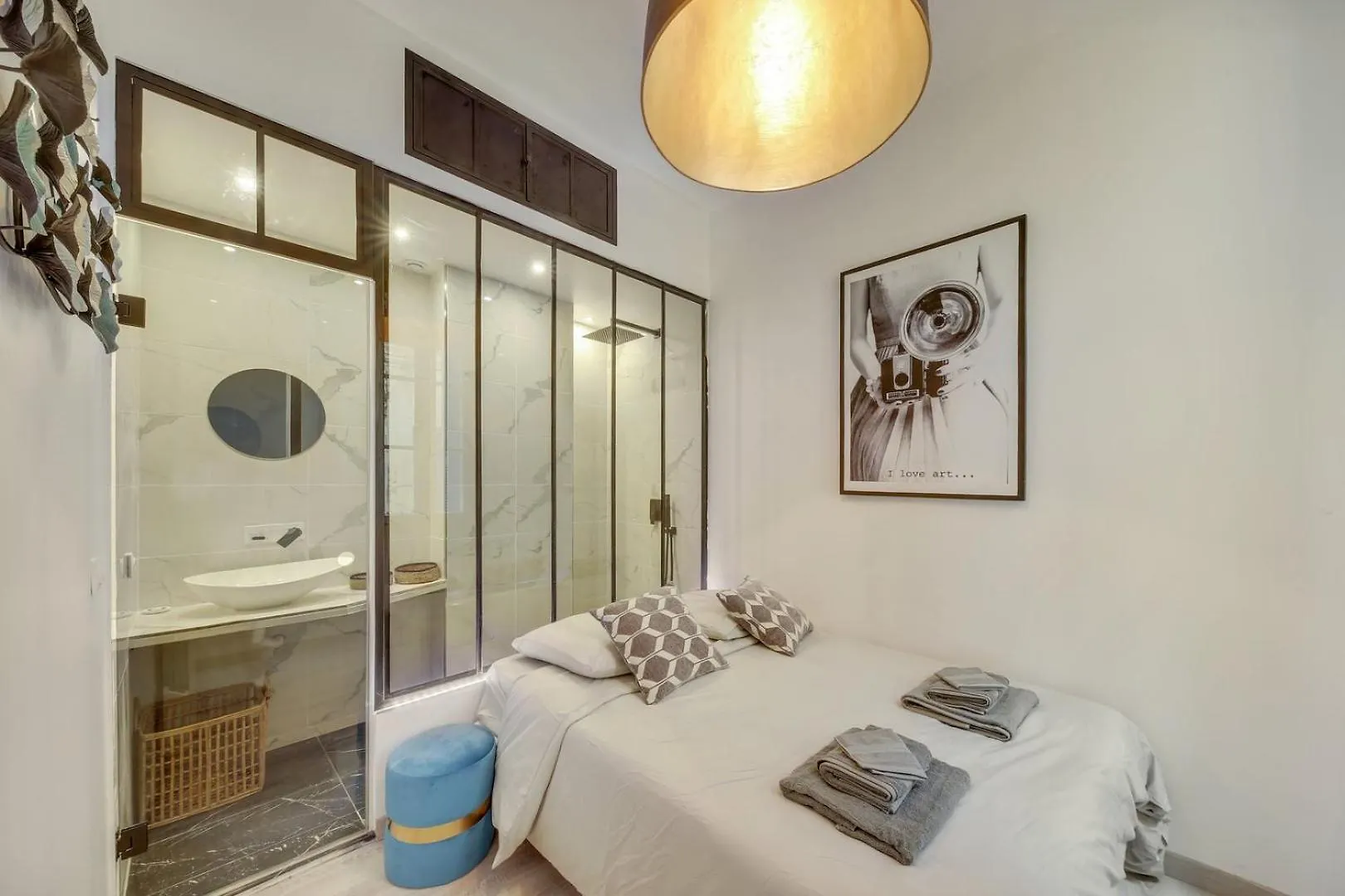 Bluestay 13 - Charmant Appartement A Paris France